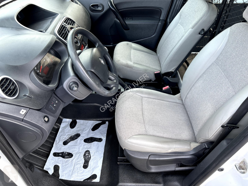 Véhicule utilitaire Renault Maxi Grand Volume...