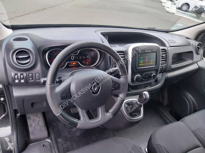 عربة نفعية Renault TRAFIC FGN L1H2 1200 KG DCI...