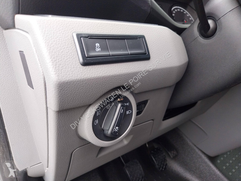 Furgoneta Volkswagen TRANSPORTER 6.1 VAN L1H1...