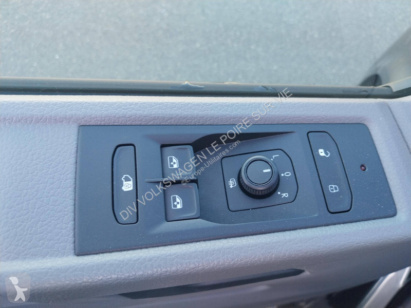 Furgoneta Volkswagen TRANSPORTER 6.1 VAN L1H1...