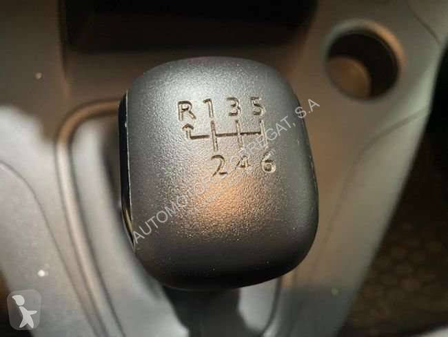عربة نفعية Peugeot