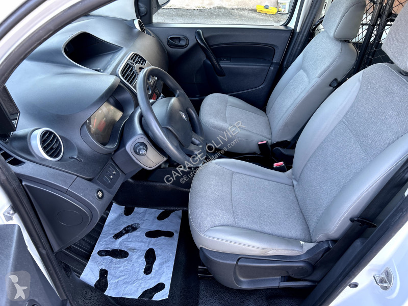 Véhicule utilitaire Renault Maxi Grand Volume...
