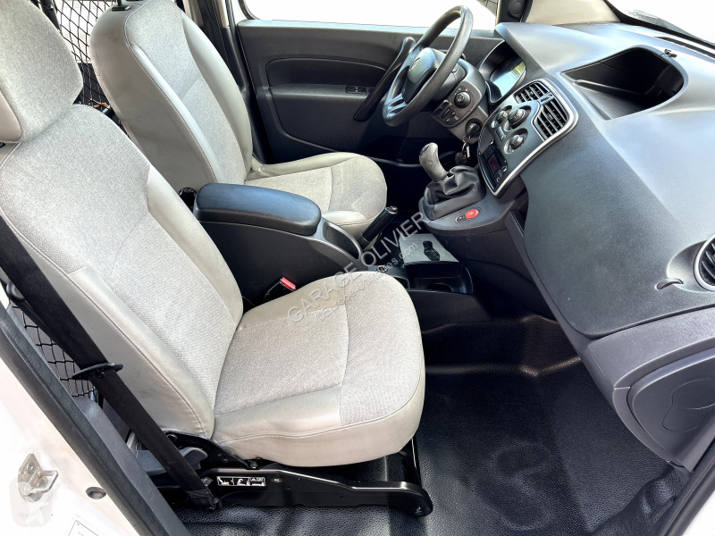 Véhicule utilitaire Renault Maxi Grand Volume...