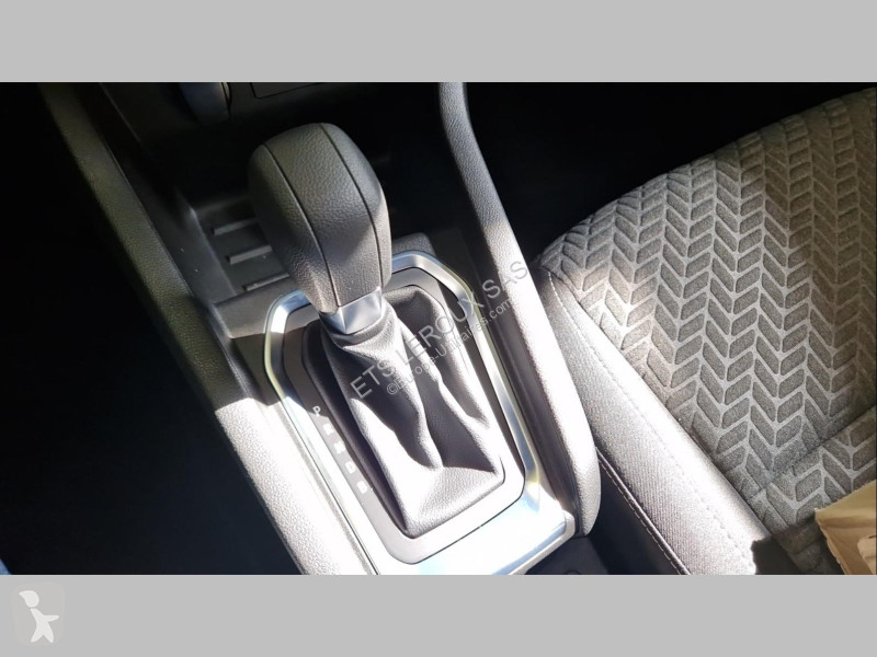 عربة نفعية Renault CLIO V
