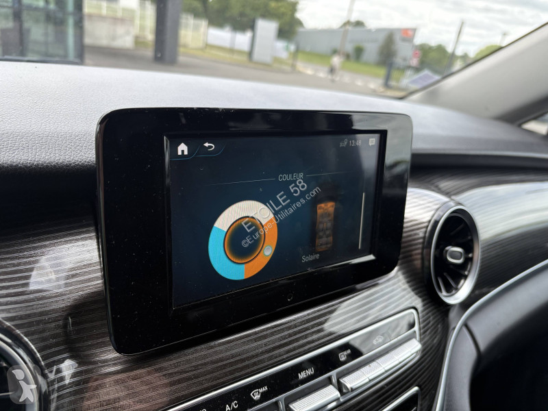 Véhicule utilitaire Mercedes Classe V...