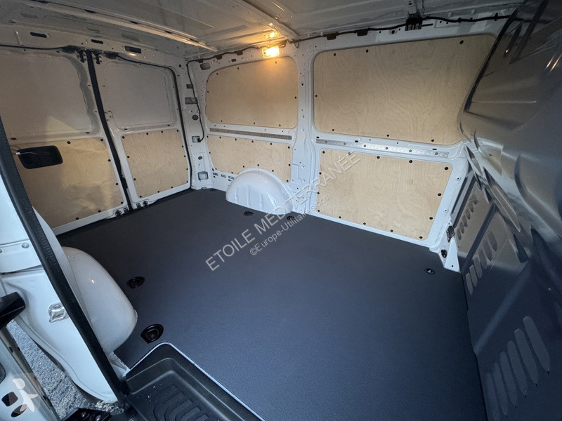 عربة نفعية Mercedes e 112 Fourgon Long