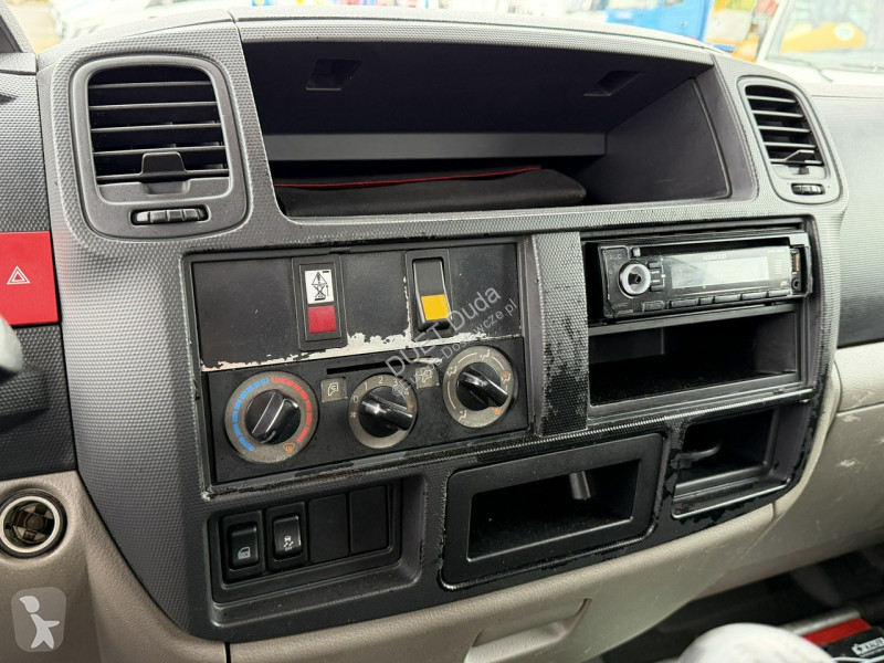 Furgoneta Nissan