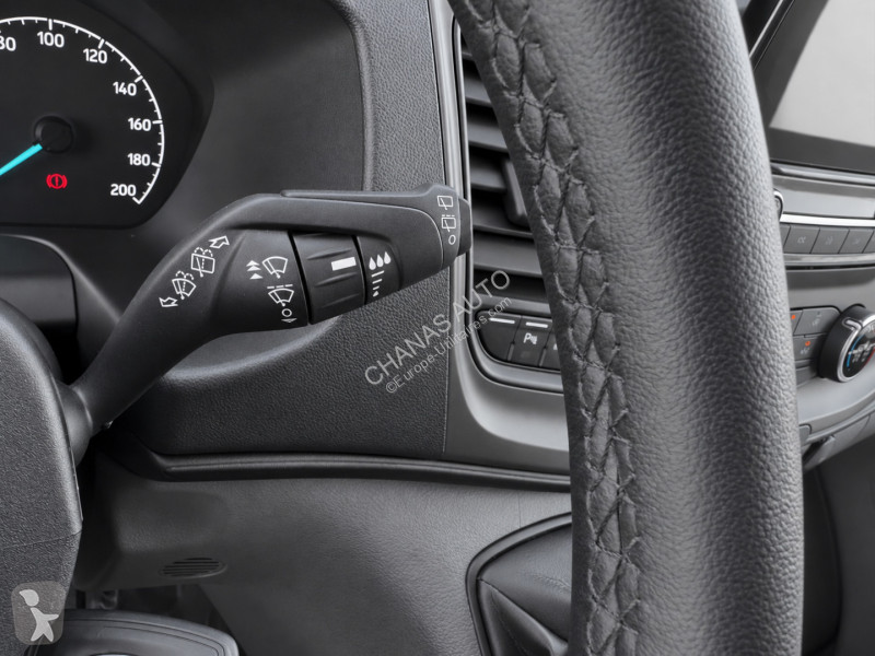 Коммерческий автомобиль Ford 350 L3H2 2.0...
