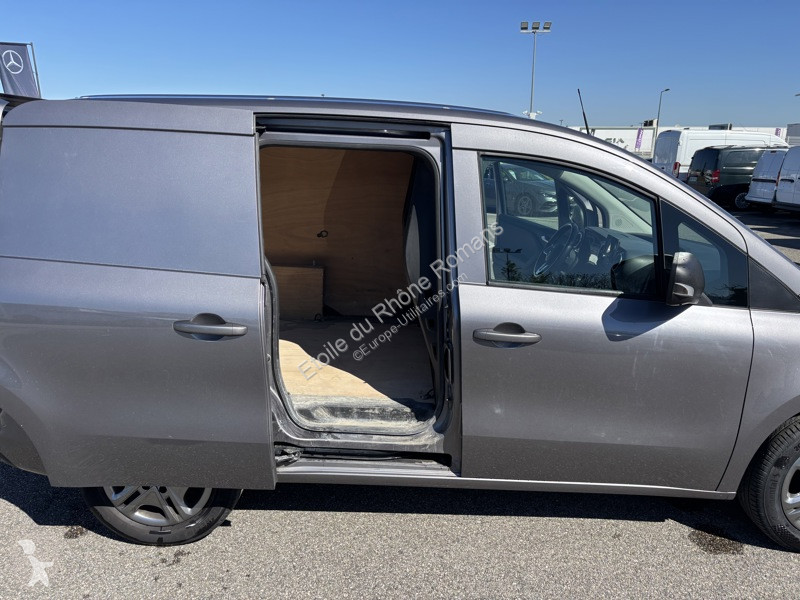 Veicolo commerciale Mercedes 112 CDI Fourgon...