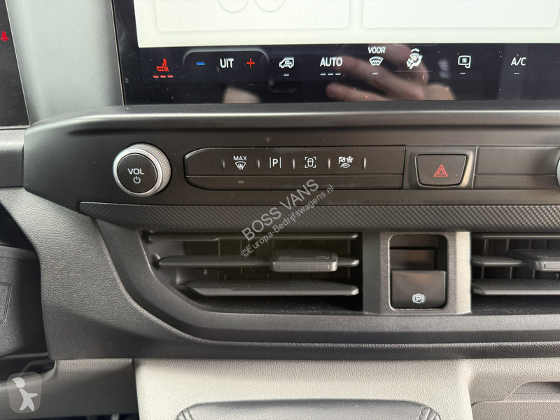 Véhicule utilitaire Ford 2.0 136PK L1H1 LED...