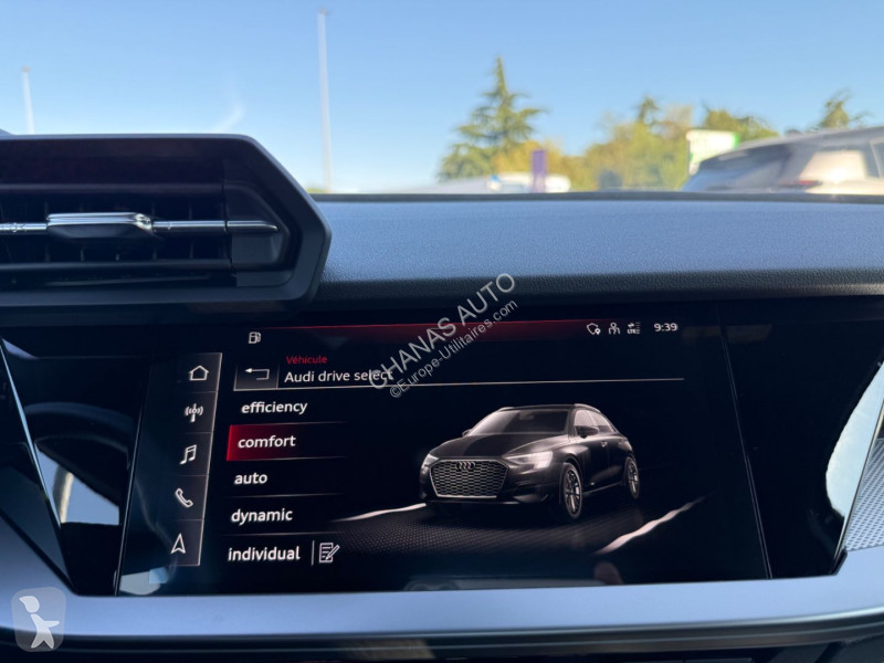 Véhicule utilitaire Audi 40 TFSIe 204 Design...
