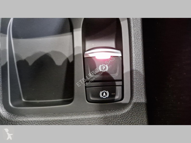 Véhicule utilitaire Renault CLIO V