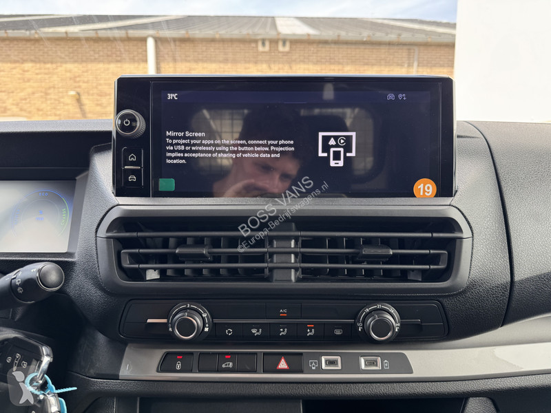 عربة نفعية Toyota 75kWh Nieuw! Elektrisch L1...