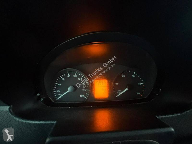 عربة نفعية Mercedes