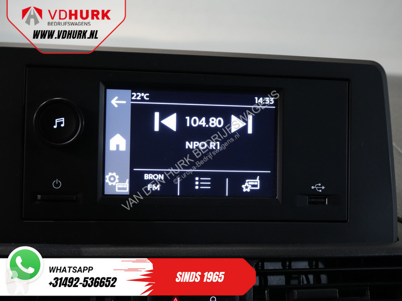 Лекотоварен автомобил Opel 135 pk 50kWh 285 km...