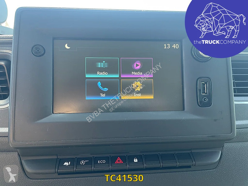 عربة نفعية Renault