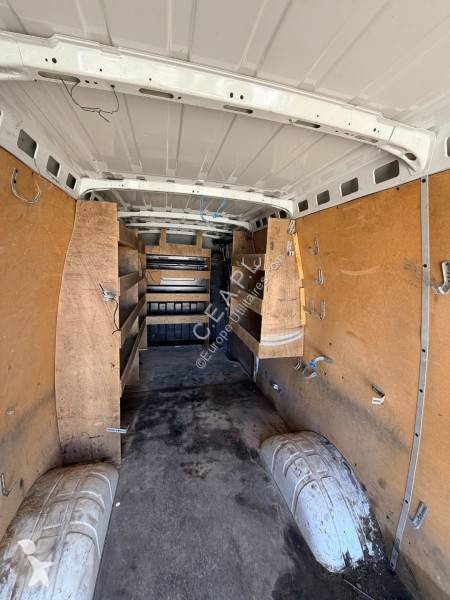 Furgoneta Iveco