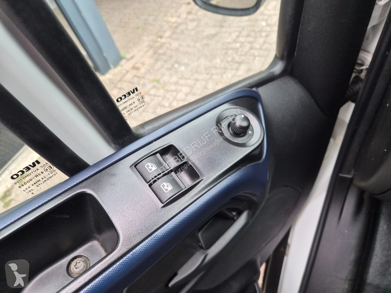 Samochód dostawczy Iveco 35C16 2.3D/ Navi/...
