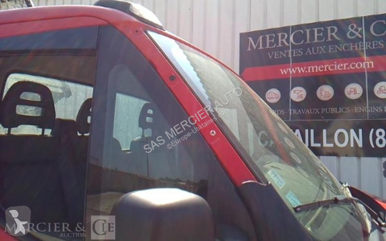 عربة نفعية Iveco