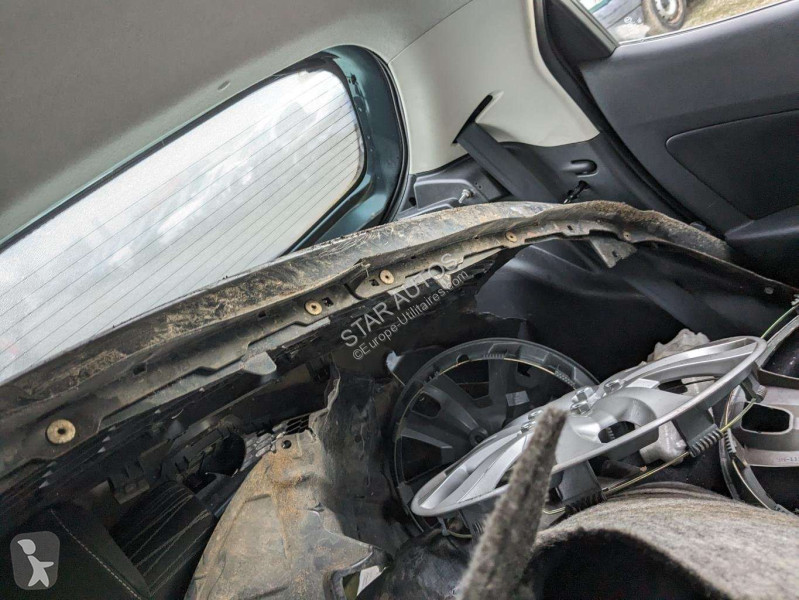 Samochód dostawczy Mazda