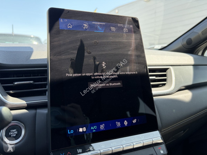 Renault iconic E-Tech full hybrid 145 Transporter