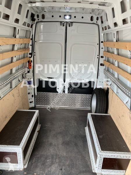 عربة نفعية Iveco 35C14H V L3H3...