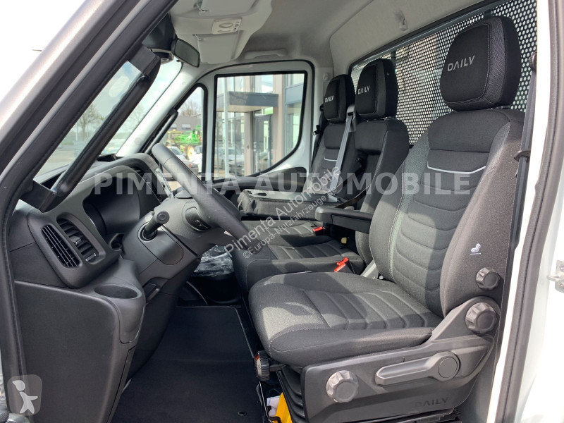 Furgoneta Iveco 70C18H PRITSCHE 4,80m x 2,35mB AHK