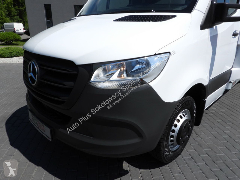 Коммерческий автомобиль Mercedes 25OXER