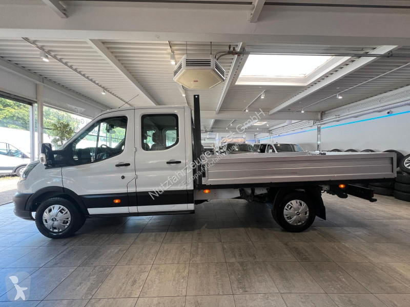 عربة نفعية Ford TDI Maxi DoKa...