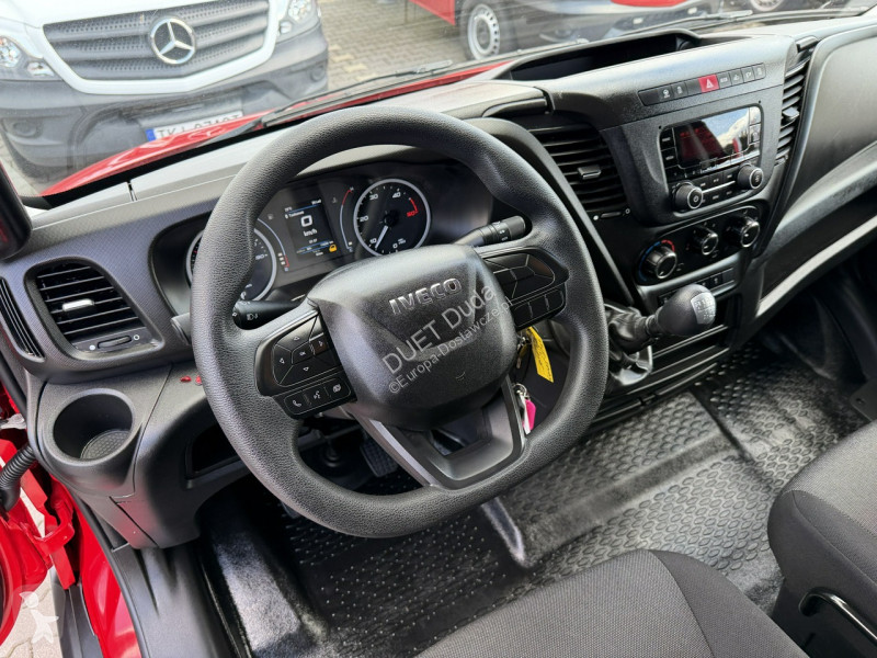 Лекотоварен автомобил Iveco