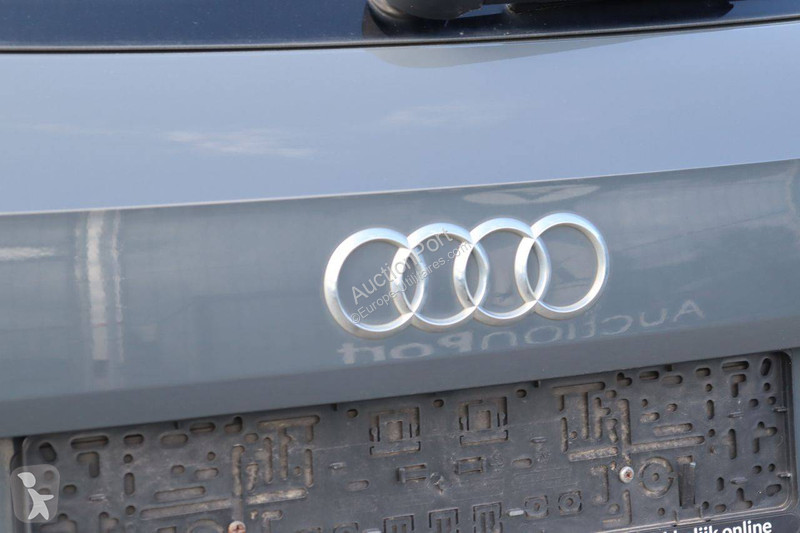 Лекотоварен автомобил Audi S line