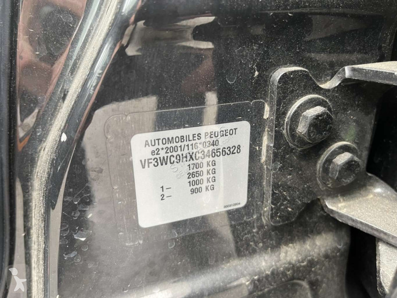 عربة نفعية Peugeot