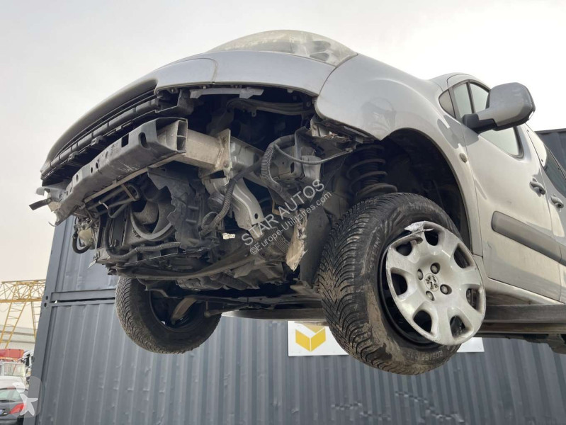 عربة نفعية Peugeot
