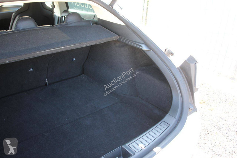 Furgoneta Tesla P85+
