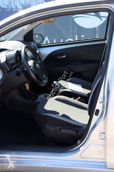 Autoutilitară Toyota