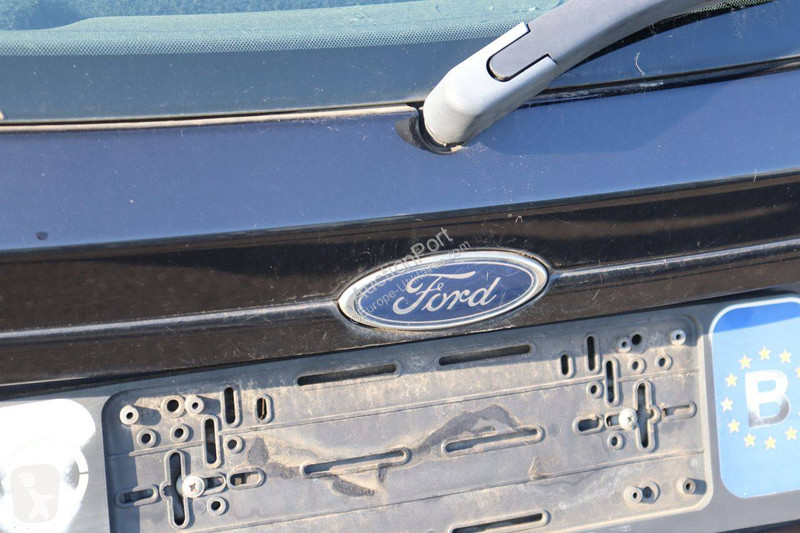 عربة نفعية Ford