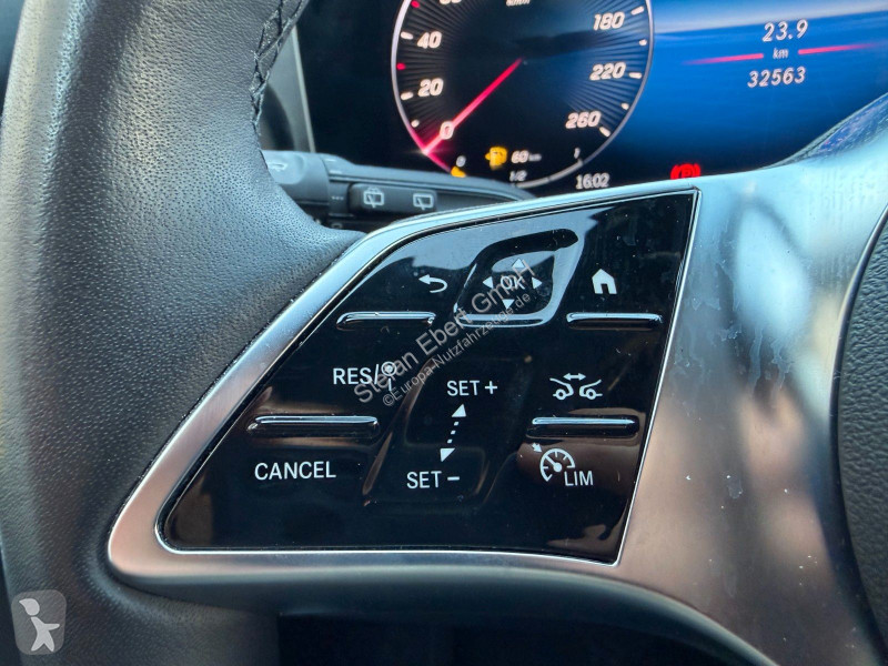 Véhicule utilitaire Mercedes V  d STYLE Tisch...