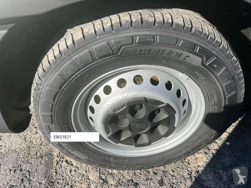 Furgoneta Iveco 35-120