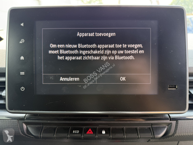Samochód dostawczy Renault E-Tech 45kWh 122PK...