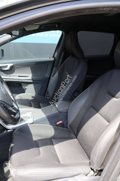 Samochód dostawczy Volvo D4 AWD