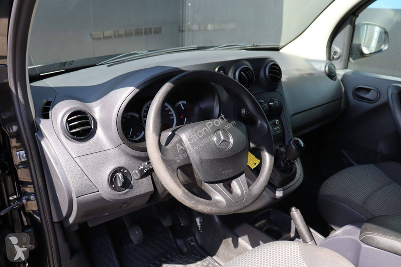 Nyttofordon Mercedes 109 CDI