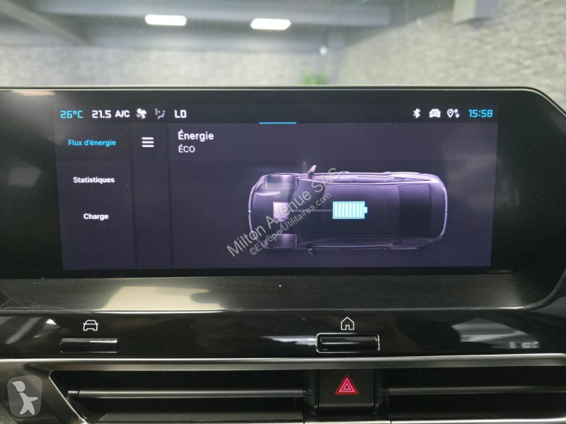 Véhicule utilitaire Citroën C4 X ë-136  E-Séries