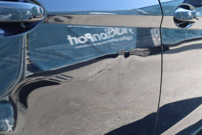 عربة نفعية Ford