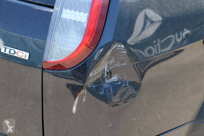 عربة نفعية Ford