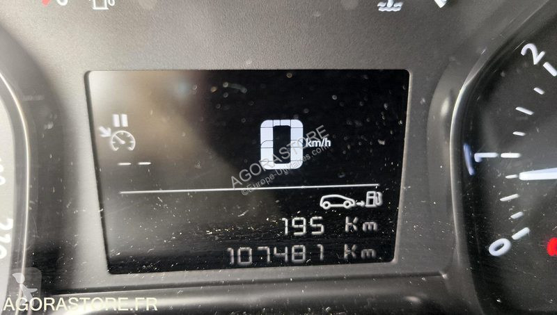 عربة نفعية Opel ZAFIRA