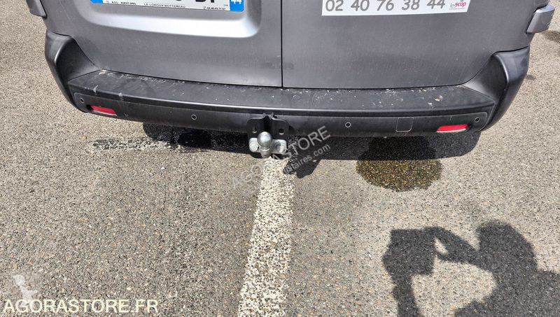 Véhicule utilitaire Opel ZAFIRA
