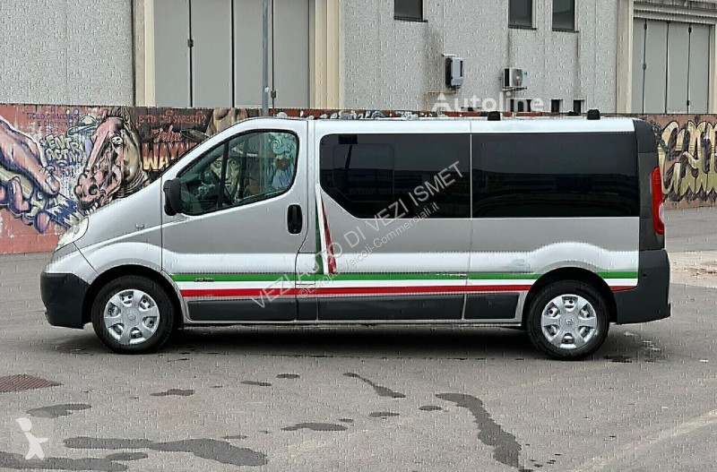 Furgoneta Nissan