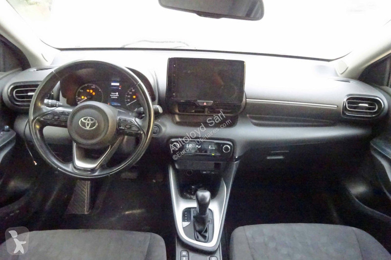 Furgoneta Toyota YARIS 1,5 VVTI HYBRID 92 BVA