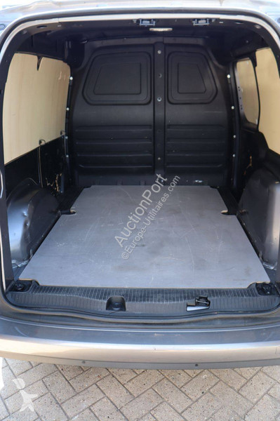 Mercedes 110CDI van
