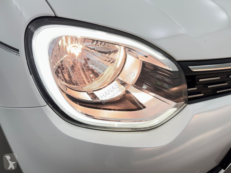 Лекотоварен автомобил Renault 0.9 TCe 95 Intens